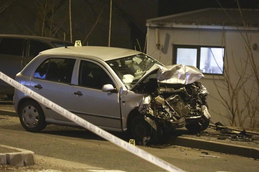 BMW-ul seria 5 al unui tânăr român a distrus o Fabia și a ucis-o pe șoferița mașinii, în Croația | VIDEO