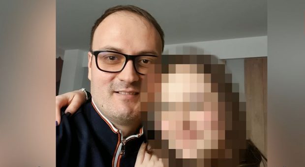 Încrederea copiilor în părinți a scăzut cu 14%, ei devenind vulnerabili la discursul urii de pe internet, arată un studiu World Vision