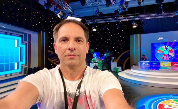 Dan Negru a dezvăluit cum și-a cunoscut soția. Cei doi sunt împreună de 15 ani. „E de ajuns să te uiți la mine, o haimana pe care Codruța o suportă”