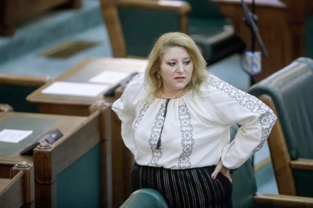 Alexandru Rafila și Diana Șoșoacă, discuție aprinsă la TV. Cum a pus-o la punct medicul pe senatoarea AUR pentru gafa făcută în direct