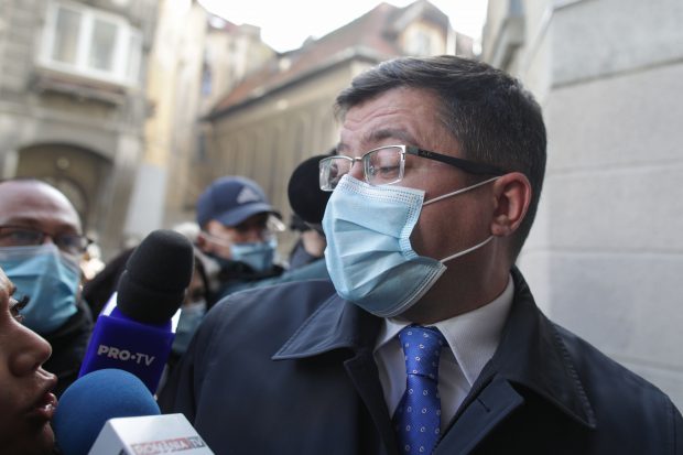 Costel Alexe, urmărit penal de DNA în dosarul în care e acuzat că a luat tone de tablă mită