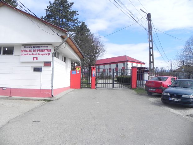 Asistentă medicală înjunghiată de un pacient, la un spital de psihiatrie din județul Bihor