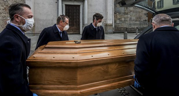 Patru membri ai unei familii au fost uciși de COVID-19 în doar câteva zile
