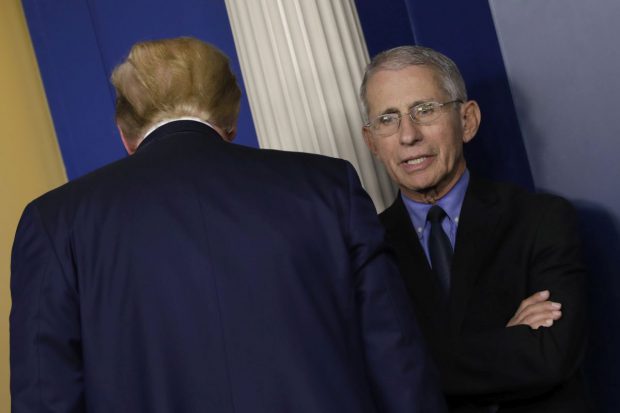 Anthony Fauci, consilierul Casei Albe pe tema COVID, se declară „eliberat” de faptul că nu mai trebuie să se contrazică cu Trump