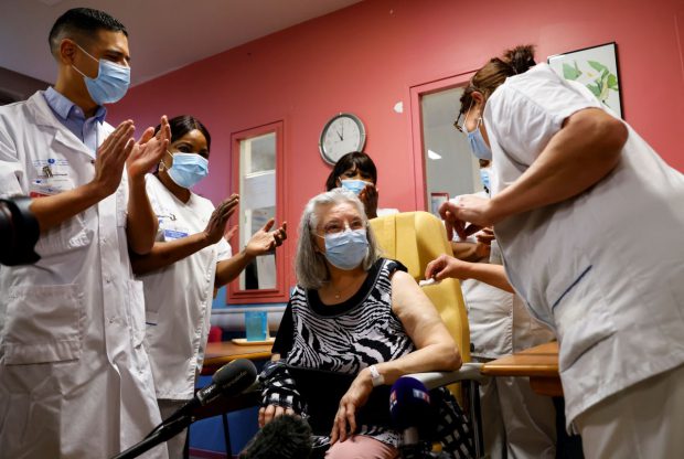 35 de francezi, aleși prin tragere la sorți, vor consilia guvernul de la Paris pe tema campaniei de vaccinare