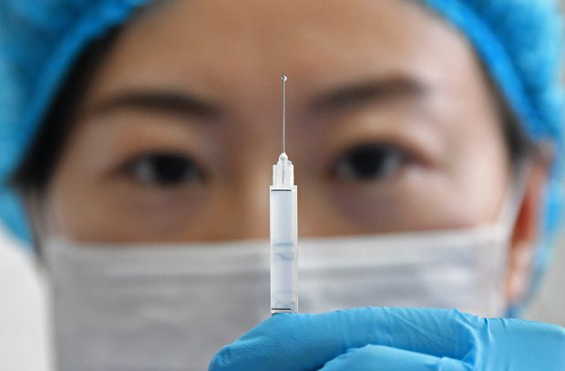 Brazilia a aprobat vaccinurile chinezesc și britanic anti-Covid