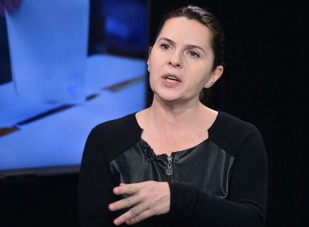 Adriana Săftoiu, după vizita lui Iohannis la piramide: „Amănuntele spun dacă ești oficial sau prea în vacanță”