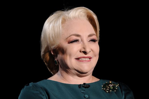 Viorica Dăncilă publică o carte despre relația cu Dragnea și campaniile din 2019: ”Sunt lucruri care trebuie spuse”
