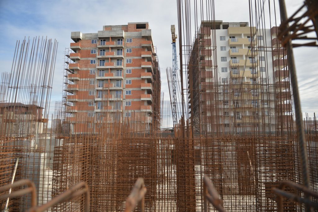 Ce faci dacă statul ți-a promis TVA redus la noua casă, dar apoi s-a răzgândit. Și de ce au românii casele atât de mici