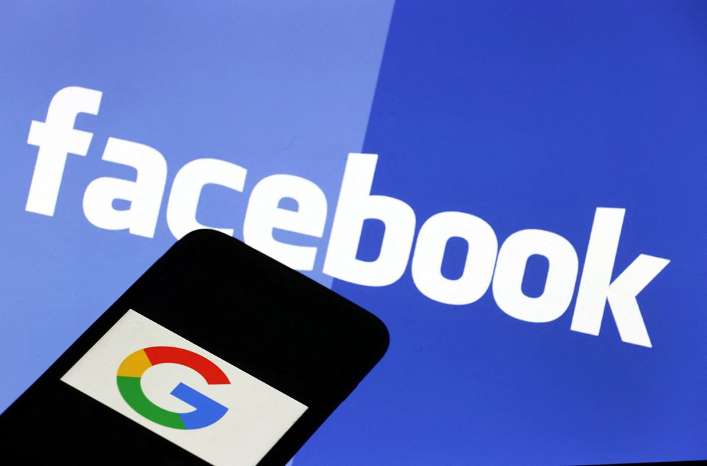 Despre banarea lui Trump și nu numai. De ce Facebook și Twitter sunt deja afaceri periculoase