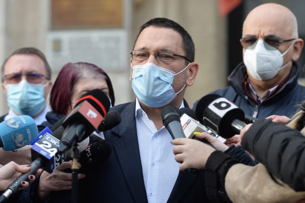 Traian Berbeceanu, despre redeschiderea școlilor în București: Cinci unități de învățământ vor continua activitățile în sistem online