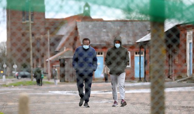 Polițiștii români, acuzați de violență de către un migrant din Mali. Umilința trăită de bărbat după ce a trecut granița