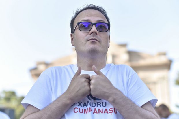 Alexandru Cumpănașu, dosar penal pentru postările de pe Tik Tok. E acuzat de incitare la ură și discriminare