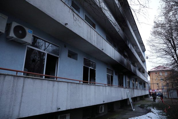 Prefectul Capitalei: Proporțiile tragediei au fost limitate, instalațiile anti-incendiu s-au declanșat la timp