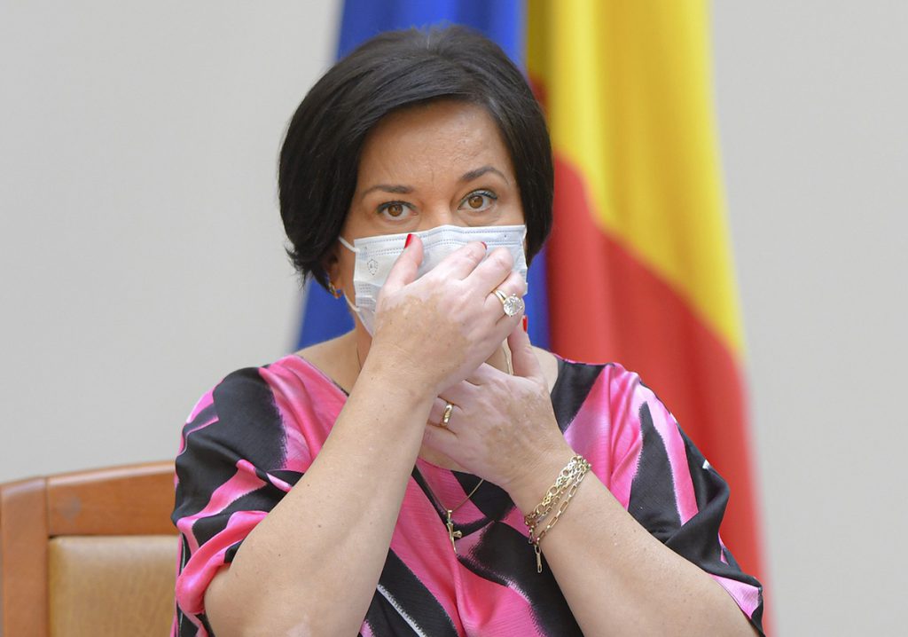 Cum sunt schimbați unii directori de școli cu membri ai PNL în ciuda nemulțumirilor profesorilor și părinților