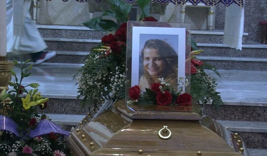 Lăcrămioara a fost ucisă și aruncată în șanț de iubitul italian, furios că românca era însărcinată. Bărbatul a recunoscut crima abia acum