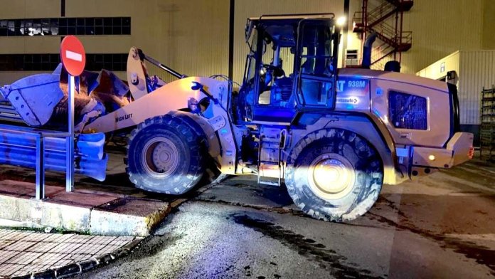 Un angajat concediat de la o fabrică Mercedes-Benz din Spania a distrus 69 de mașini de lux. Pagubă de peste 5 milioane de euro