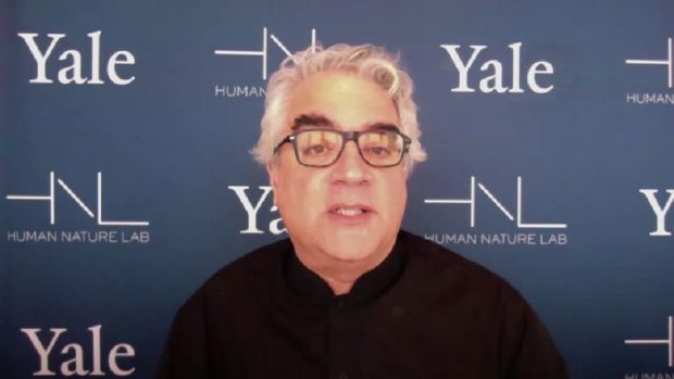 VIDEO | Sociologul Nicholas Christakis susține că lumea va intra în perioada post-pandemică până la finalul anului 2023