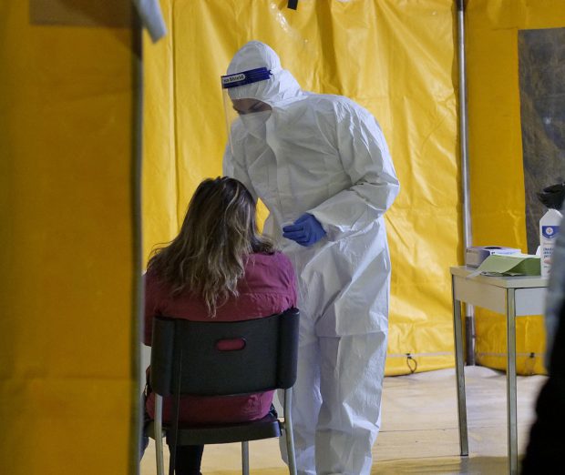 În România a fost identificat un singur caz cu varianta britanică a coronavirusului, după ce au fost analizate 76 de probe