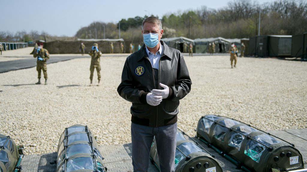 Cinci pacienți cu Covid au murit cu infecții nosocomiale în spitalul militar nou de campanie, inaugurat de Klaus Iohannis. Publicăm dosarele lor