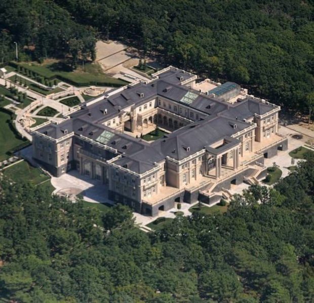 VIDEO | Aleksei Navalnîi a publicat din închisoare imagini cu ”super-palatul lui Vladimir Putin” de pe țărmul Mării Negre