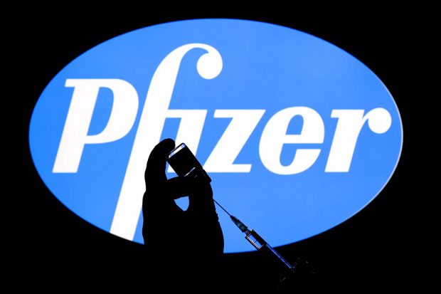 VIDEO | Pfizer reduce temporar livrările de vaccin anti-COVID în Europa. Reacția lui Valeriu Gheorghiță