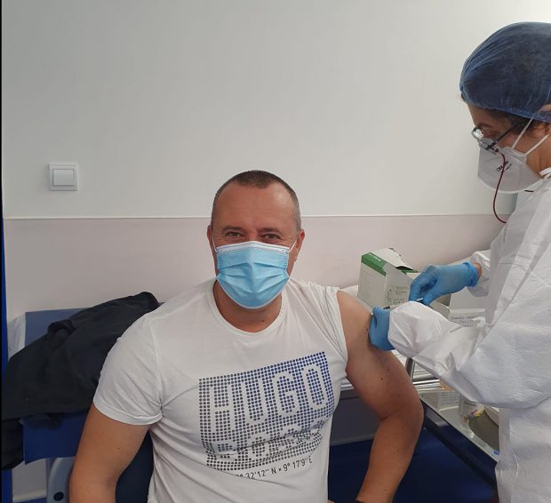 Un primar din județul Călărași a sărit rândul și s-a vaccinat anti-COVID. ”Nu am vrut să lezez pe nimeni. Am vrut să dau un semnal de mobilizare”