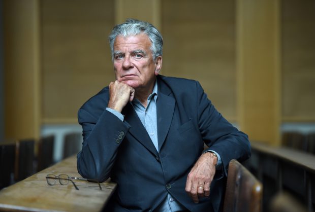 Olivier Duhamel, cunoscut politolog francez, acuzat că și-a agresat sexual fiul vitreg când acesta avea 14 ani