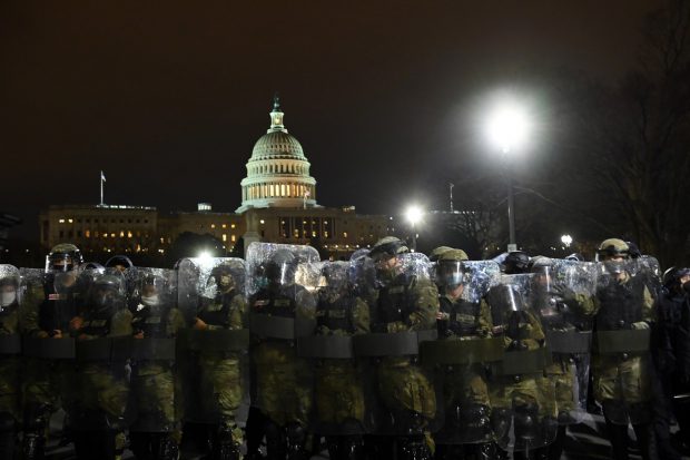 Un ofițer de poliție, a cincea persoană decedată după haosul din Capitoliu