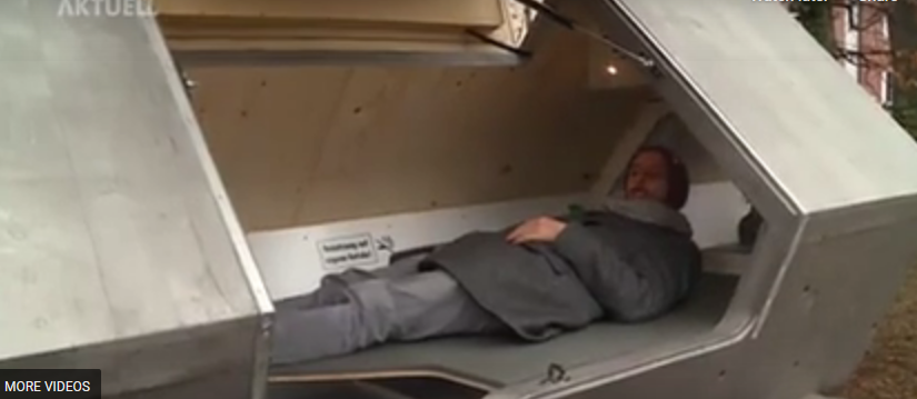”Capsule de dormit” pentru persoanele fără adăpost, instalate de autoritățile din orașul german Ulm