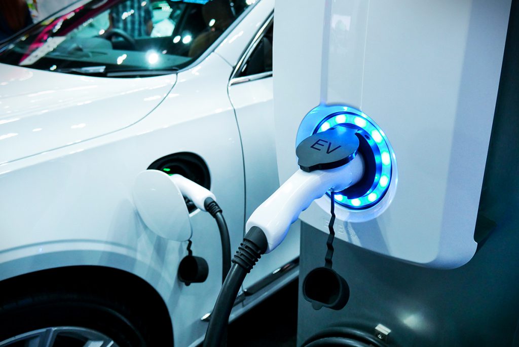 Are rost să-ți cumperi mașină electrică? Iată cum arată calculele financiare