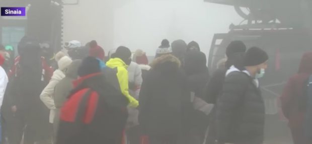 Instalaţiile de cablu din Sinaia sunt oprite din cauza condiţiilor meteo