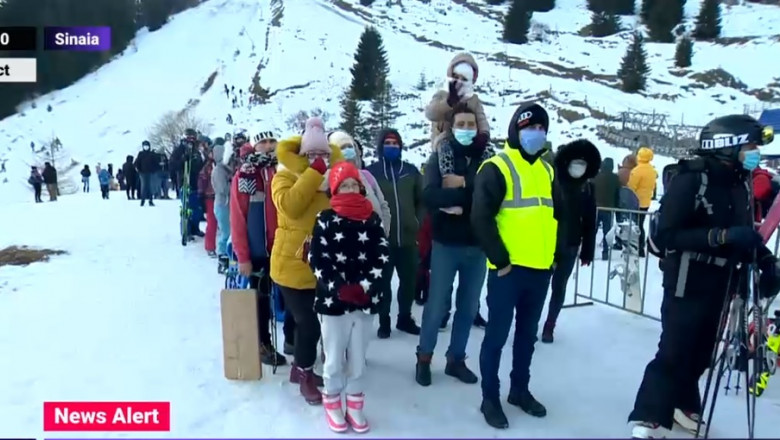 Aglomerație pe pârtiile de schi din Valea Prahovei în prima zi din 2021. 5.000 de oameni au fost la Sinaia