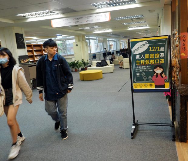 Un bărbat din Taiwan a fost amendat cu 35.000 de dolari pentru că a încălcat carantina de șapte ori în trei zile