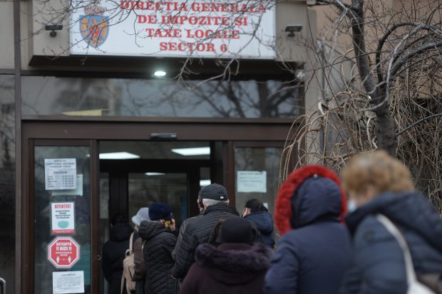 Taxele și impozitele locale din București cresc de anul viitor. Cât vom plăti pentru case, terenuri și mașini