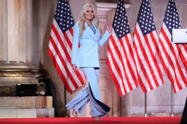 Tiffany, fata cea mică a lui Donald Trump, s-a logodit