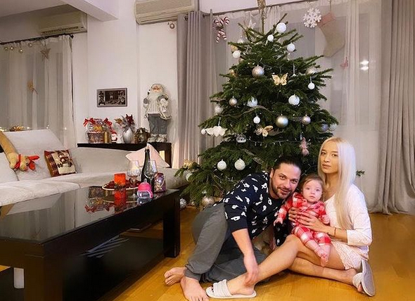 Augustin Viziru a publicat prima imagine cu mama fetiței sale. S-a aflat cine l-a cucerit pe actor. Fotografia care a stârnit reacții în mediul virtual