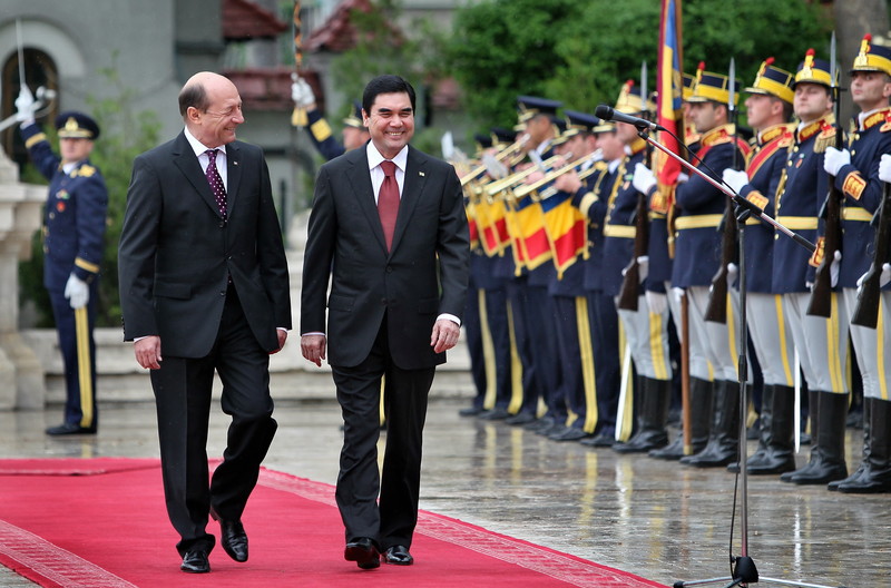 Povestea românului care a mobilat palatul prezidențial din Turkmenistan și a intrat în Cartea Recordurilor: „Cei de la Guinness Records au numărat 10 zile scrisori”