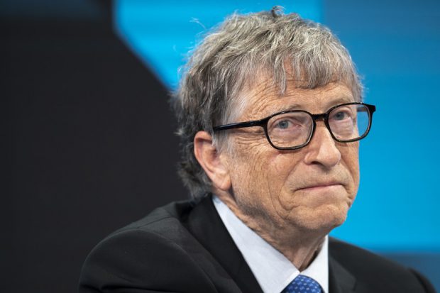 Un tribunal din Peru acuză că Bill Gates, Soros şi Rockefeller au creat COVID-19. Biroul de Control al Magistraturii a deschis o anchetă
