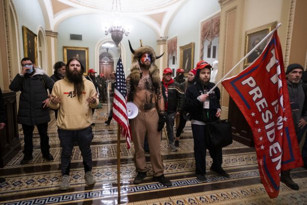 Scenele șocante din SUA, în imagini. Fotografii incredibile din Congresul american