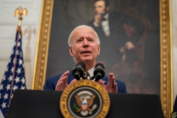 Președintele Joe Biden reînnoiește restricțiile de călătorie în SUA pentru combaterea pandemiei de COVID