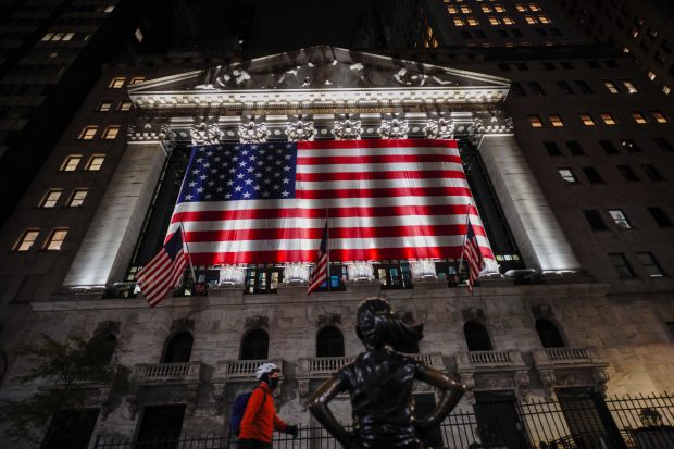 Bursa americană a pierdut 4.000 de miliarde de dolari, din cauza riscului de recesiune după tarifele impuse de Trump