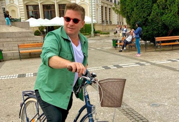 Totul despre Pavel Bartoș de la „Românii au talent”, sezonul 11. Detalii mai puțin știute despre cel mai carismatic actor