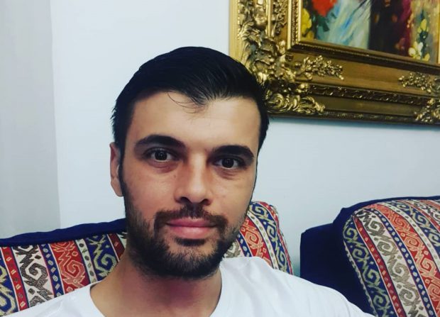 Marius Elisei, primele declarații după ce a divorțat de Oana Roman. Cei doi au semnat astăzi actele la notar. „Sunt bine. E o zi cu soare”