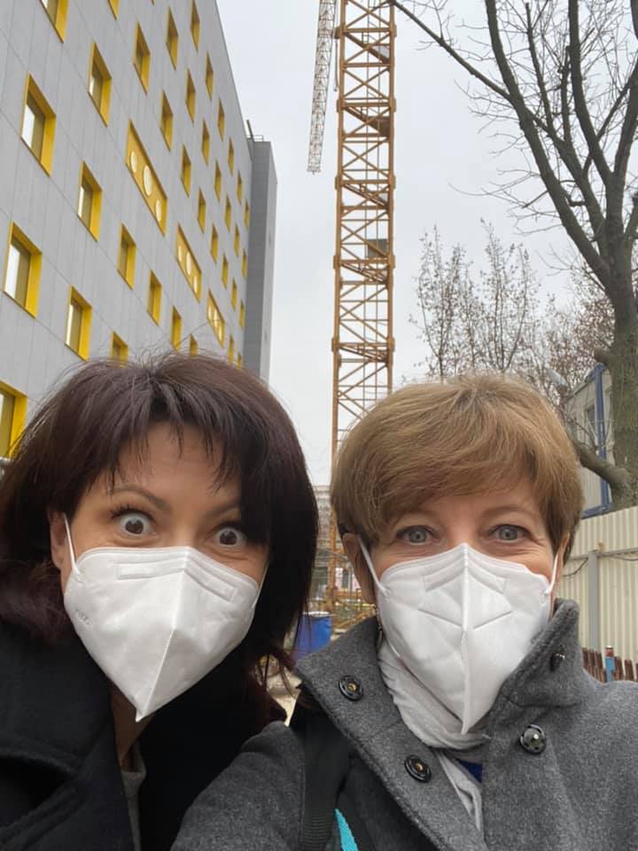 TIR-urile transformate în unități mobile de Terapie Intensivă „nu pot funcționa pe termen lung”. Oana Gheorghiu: „Sunt gândite strict pentru calamități”