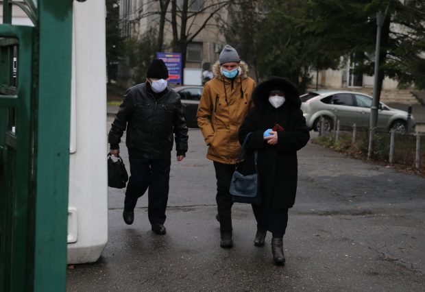 București, peste 320 de cazuri noi de cornavirus în ultimele 24 de ore. Situația ratei de infectare în județe