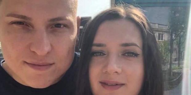 Doi tineri iubiți din Dolj, găsiți fără suflare în baie, după ce s-au intoxicat cu gaze. Tatăl fetei a murit recent exact la fel, în același loc