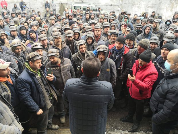 VIDEO | Demisie de la conducerea Complexul Energetic Hunedoara, după protestul minerilor din Valea Jiului. Ortacilor li s-a promis plata salariului restant