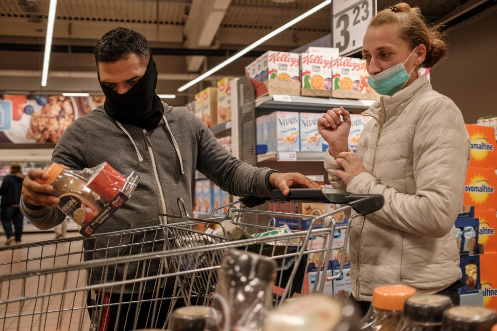 Portrete de muncitori sezonieri în Germania: „Bani se fac, dar te omoară distanța de copil” (I)
