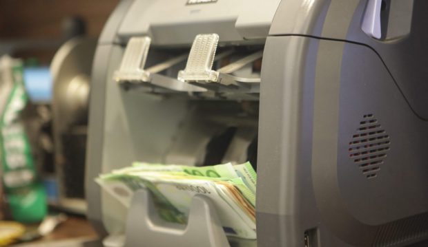 Reuters: Europa se pregăteşte pentru eventualitatea ca pandemia de COVID-19 să lovească băncile